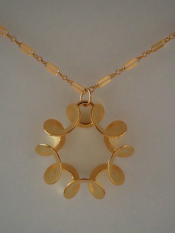Agile Necklace
